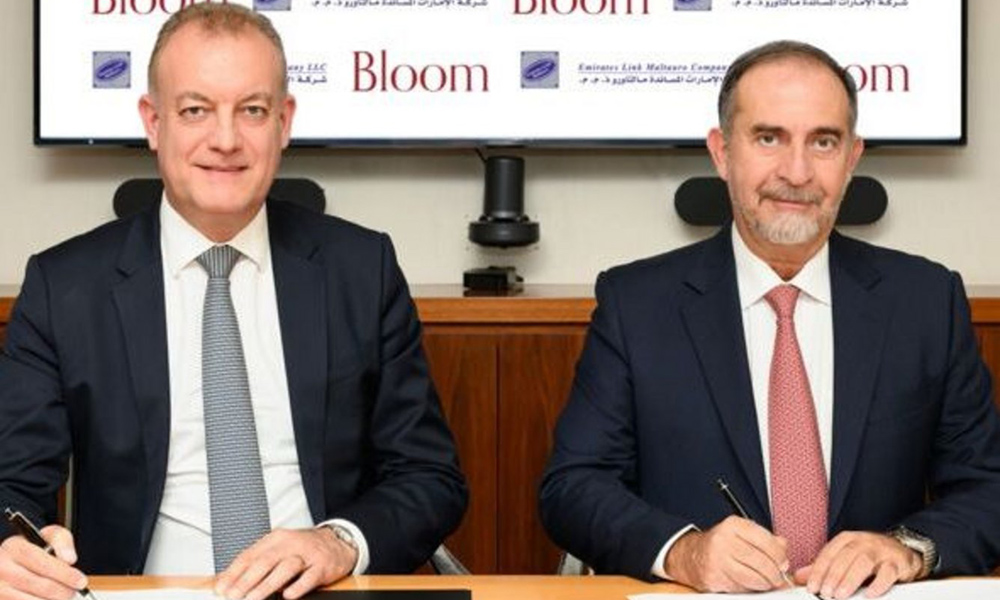 Bloom-Holding-Contractor1_1000x600-1.jpg