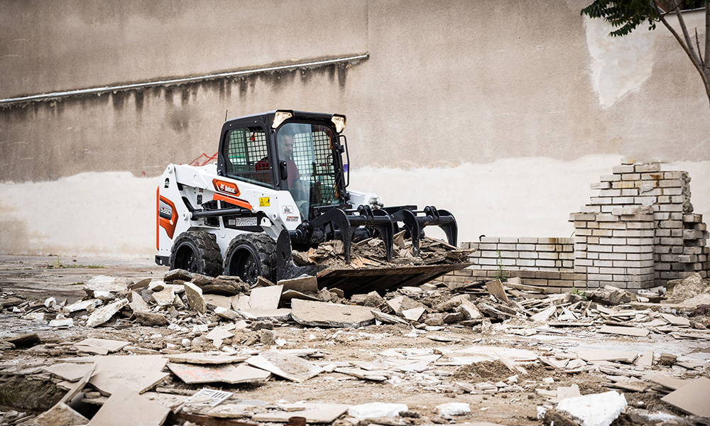 BobcatS550_1000x600-1.jpg