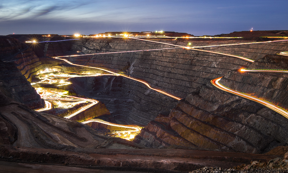 Mining-Shot_1000x600-1.jpg