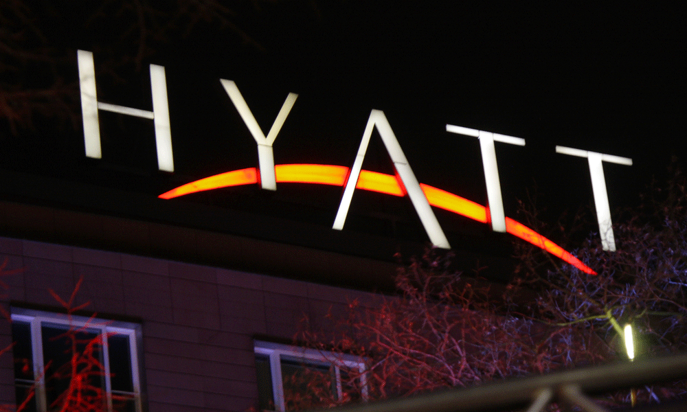 hyatt53-1.gif