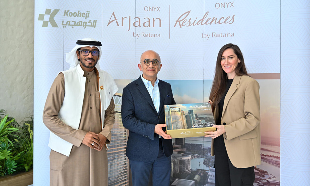 KD-Handover1_1000x600-1.jpg