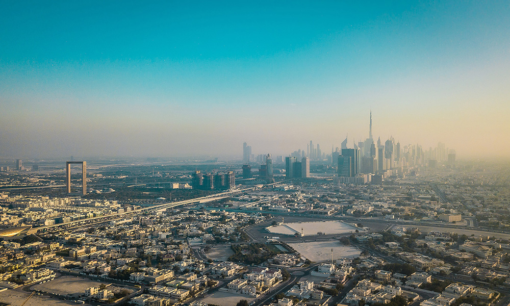 Dubai-Skyline_1000x600-1.jpg